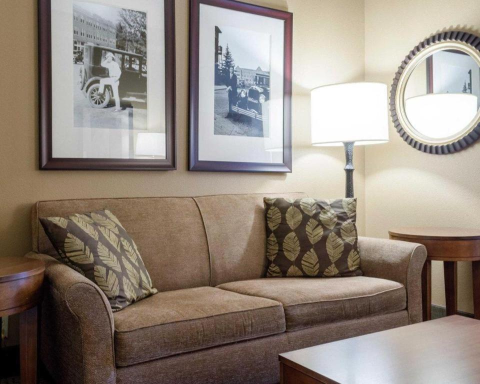 Comfort Suites Starkville Exteriér fotografie