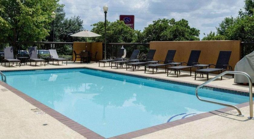 Comfort Suites Starkville Exteriér fotografie